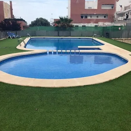Spacious With Pool In El 100 M² Appartement